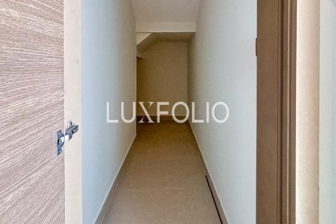 Dubai Hills Estate, Dubai, संयुक्त अरब अमीरात में विला, 5 बेडरूम, 593 वर्ग मीटर, संख्या 628190 - फ़ोटो 9