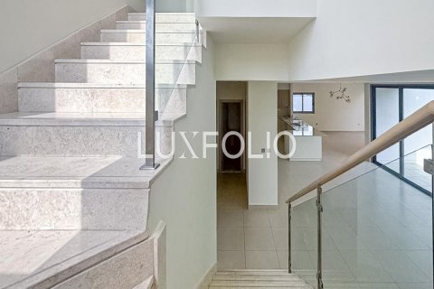 Dubai Hills Estate, Dubai, संयुक्त अरब अमीरात में विला, 5 बेडरूम, 593 वर्ग मीटर, संख्या 628190 - फ़ोटो 11