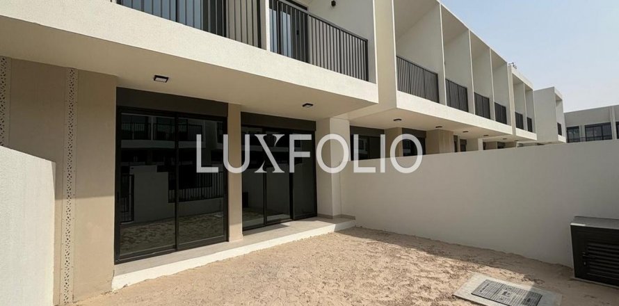 Townhouse in Town Square, Dubai, UAE 3 bedrooms, 189 sq.m. № 628262