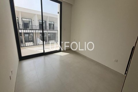 Townhouse in Town Square, Dubai, UAE 3 bedrooms, 189 sq.m. № 628262 - photo 8
