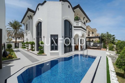 Villa en alquiler en Palm Jumeirah, Dubai, EAU 5 dormitorios, 622 m2 № 628264 - foto 1