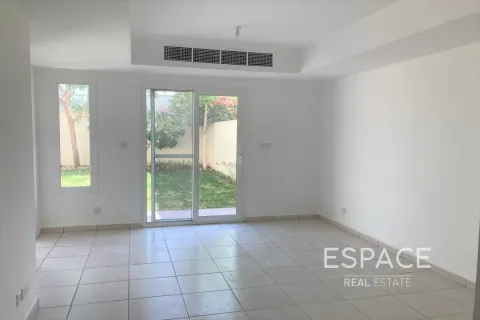 Villa zur Miete in The Springs, Dubai, VAE 2 Schlafzimmer, 153 m2 Nr. 678677 - Foto 2