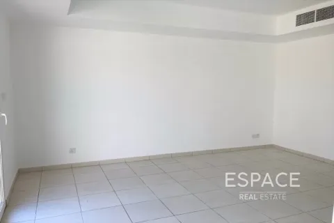 Villa zur Miete in The Springs, Dubai, VAE 2 Schlafzimmer, 153 m2 Nr. 678677 - Foto 3