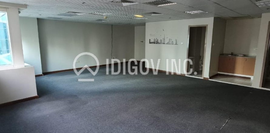 Jumeirah Lake Towers、Dubai、UAEにあるオフィス 71 m2 No678685