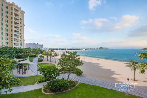 Apartman u gradu Palm Jumeirah, Dubai, UAE 2 spavaće sobe, 152 m2 Br. 678676 - Slika 1