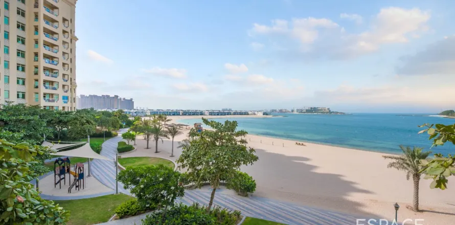 Apartman u gradu Palm Jumeirah, Dubai, UAE 2 spavaće sobe, 152 m2 Br. 678676