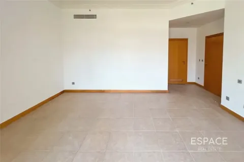 Apartman u gradu Palm Jumeirah, Dubai, UAE 2 spavaće sobe, 152 m2 Br. 678676 - Slika 2