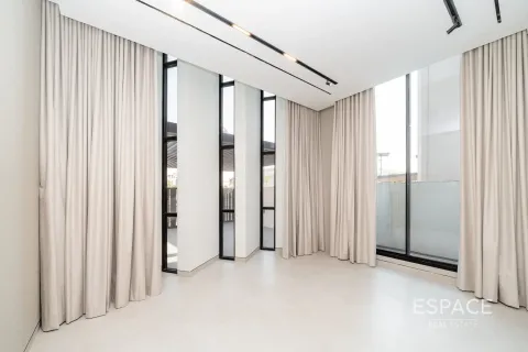 فيلا للإيجار في Jumeirah Park، دبي، الإمارات العربية المتحدة 6 غرفة نوم ، 757 متر مربع ، رقم 678678 - صورة 3