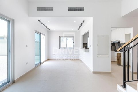 ویلا برای فروش در  Dubai Land، Dubai، امارات متحده عربی  4 خوابه ، 330.36 متر مربع ، شماره 767190 - تصویر 3
