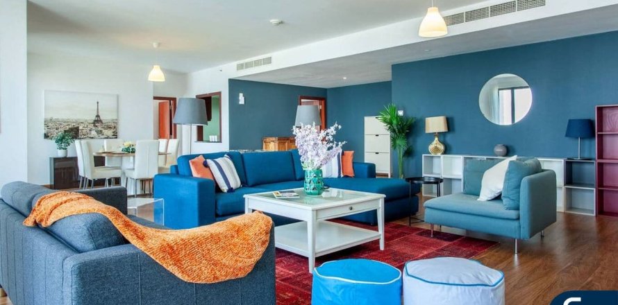 Huoneisto Jumeirah Beach Residence, Dubai, Arabiemiraatit 4 makuuhuonetta, 269 m2 № 667379