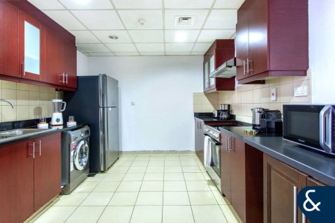 Huoneisto Jumeirah Beach Residence, Dubai, Arabiemiraatit 4 makuuhuonetta, 269 m2 № 667379 - kuva 14