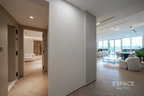 Lägenhet till försäljning i Palm Jumeirah, Dubai, UAE 2 sovrum, 227 kvm Nr. 649796 - fotografi 11