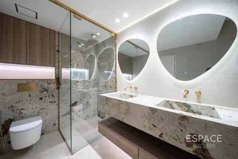 Lägenhet till försäljning i Palm Jumeirah, Dubai, UAE 2 sovrum, 227 kvm Nr. 649796 - fotografi 13