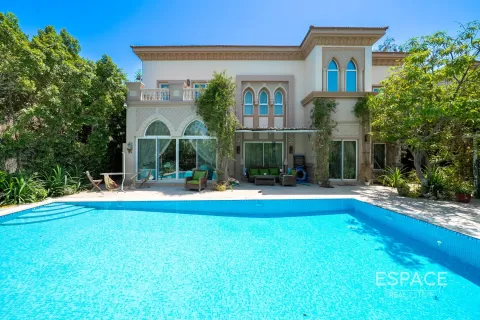 Βίλα σε Jumeirah Islands, Dubai, ΗΑΕ 5 υπνοδωμάτια, 989 τ.μ. Αρ. 649793 - φωτογραφία 18