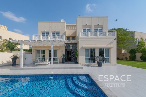 Vila di Meadows, Dubai, UEA 4 kamar tidur, 332 m2 nomor 649791 - foto 20