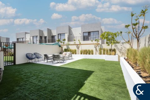 Vila di Dubai South (Dubai World Central), Dubai, UEA 4 kamar tidur, 325 m2 nomor 667307 - foto 28