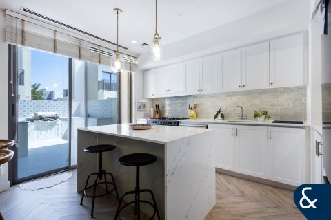 Vila di Dubai South (Dubai World Central), Dubai, UEA 4 kamar tidur, 325 m2 nomor 667307 - foto 6