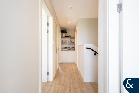 Vila di Dubai South (Dubai World Central), Dubai, UEA 4 kamar tidur, 325 m2 nomor 667307 - foto 14