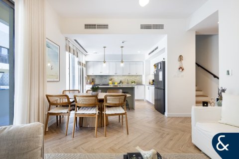 Vila di Dubai South (Dubai World Central), Dubai, UEA 4 kamar tidur, 325 m2 nomor 667307 - foto 5