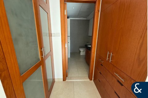 Apartment til salg i The Views, Dubai, UAE 3 soveværelser, 140 kvm № 671598 - foto 9