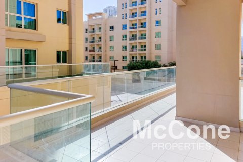 Apartmen di Greens, Dubai, UAE 2 bilik tidur, 138.33 meter persegi № 587261 - foto 14
