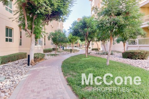 Apartmen di Greens, Dubai, UAE 2 bilik tidur, 138.33 meter persegi № 587261 - foto 17