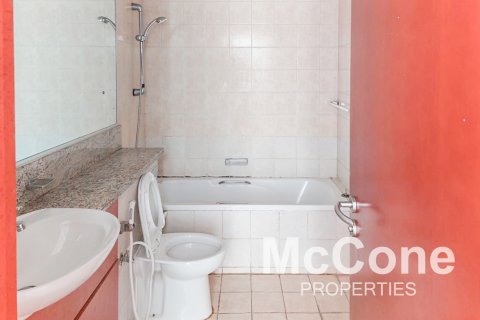 Apartmen di Greens, Dubai, UAE 2 bilik tidur, 138.33 meter persegi № 587261 - foto 13