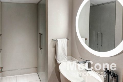 Apartmen di Business Bay, Dubai, UAE 1 bilik tidur, 108.05 meter persegi № 587257 - foto 14