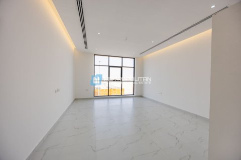 Vila v Al Shamkha, Abu Dhabi, SAE 4 spálne, 510 m2 č. 659840 - Fotografia 2