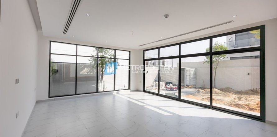 Vila v Al Shamkha, Abu Dhabi, SAE 4 spálne, 510 m2 č. 659840