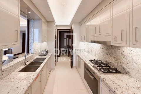 Apartman u gradu Downtown Dubai (Downtown Burj Dubai), Dubai, UAE 3 spavaće sobe, 187.76 m2 Br. 745240 - Slika 10
