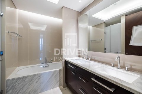 Appartement te huur in Downtown Dubai (Downtown Burj Dubai), Dubai, VAE 2 slaapkamers, 157.94 vr.m., nr 745235 - foto 16