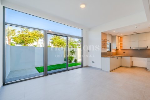 Arabian Ranches 3, Dubai, UAE의 임대용 타운하우스 침실 4개, 249.53745800제곱미터 번호 692030 - 사진 8