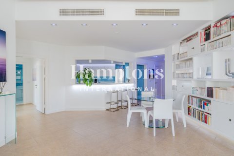 Wohnung in Palm Jumeirah, Dubai, VAE: 3 Schlafzimmer, 204.57 m2 Nr. 693471