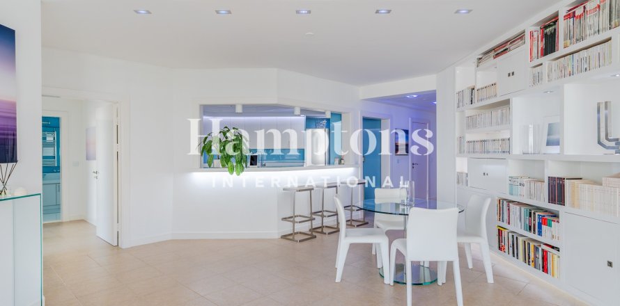 Wohnung in Palm Jumeirah, Dubai, VAE: 3 Schlafzimmer, 204.57 m2 Nr. 693471