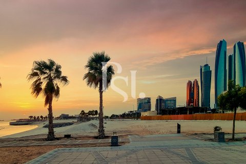 Lupain sa Al Bateen, Abu Dhabi, UAE 6 silid-tulugan, 1799 sq.m. № 716965 - larawan 7