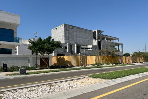 Lupain sa Al Bateen, Abu Dhabi, UAE 6 silid-tulugan, 1799 sq.m. № 716965 - larawan 4