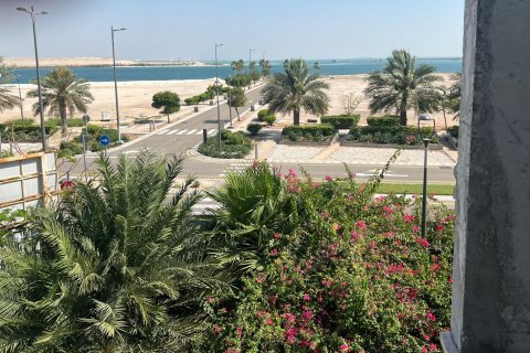 Lupain sa Al Bateen, Abu Dhabi, UAE 6 silid-tulugan, 1799 sq.m. № 716965 - larawan 2