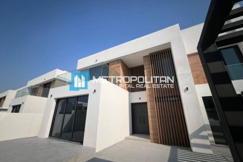 Huvila Saadiyat Island, Abu Dhabi, Arabiemiraatit 4 makuuhuonetta, 629.3 m2 № 651892 - kuva 26