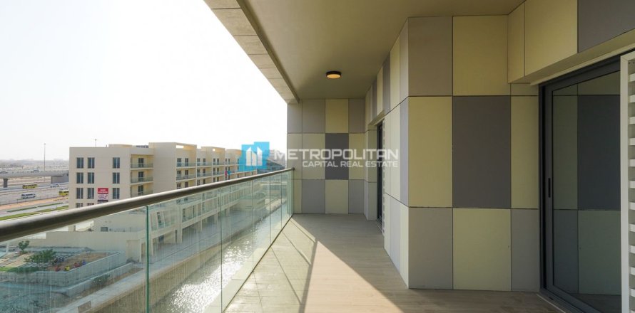 Huoneisto Al Raha Beach, Abu Dhabi, Arabiemiraatit 2 makuuhuonetta, 109.5 m2 № 651891