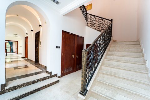 Villa til salgs i Dubai, Emiratene 5 soverom, 640 kvm Nr. 758484 - Foto 6