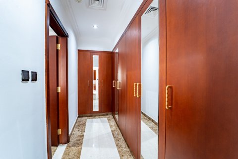 Villa til salgs i Dubai, Emiratene 5 soverom, 640 kvm Nr. 758484 - Foto 20