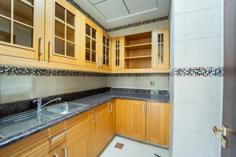Villa til salgs i Dubai, Emiratene 5 soverom, 640 kvm Nr. 758484 - Foto 28