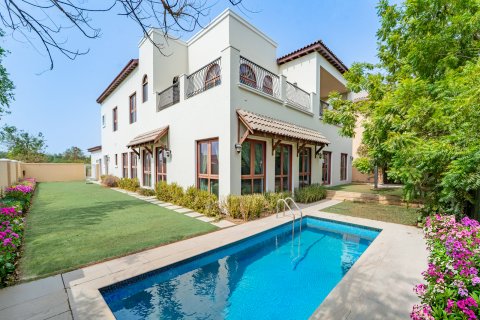 Villa til salgs i Dubai, Emiratene 5 soverom, 640 kvm Nr. 758484 - Foto 2