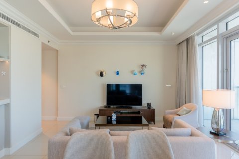 Apartamento en venta en Downtown Dubai (Downtown Burj Dubai), Dubai, EAU 2 dormitorios, 135 m2 № 758483 - foto 7