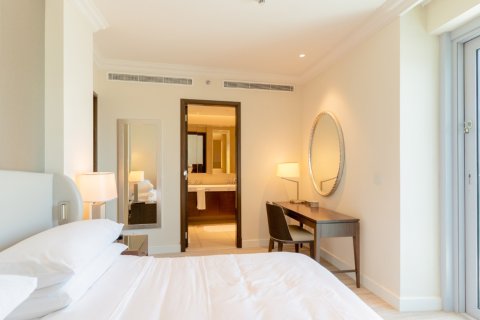 Apartamento en venta en Downtown Dubai (Downtown Burj Dubai), Dubai, EAU 2 dormitorios, 135 m2 № 758483 - foto 10