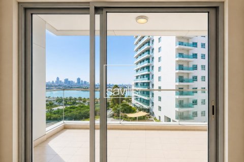 Apartament de închiriat în Al Reem Island, Abu Dhabi, EAU 3 dormitoare, 180.42 mp.  №753594 - poză 13