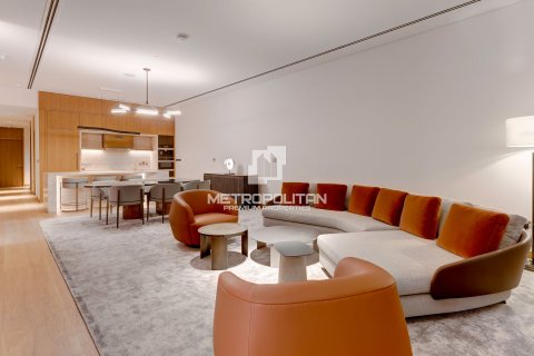 Apartamento para arrendamento em Jumeirah, Dubai, EAU 3 quartos, 267 m2 № 433033 - foto 2