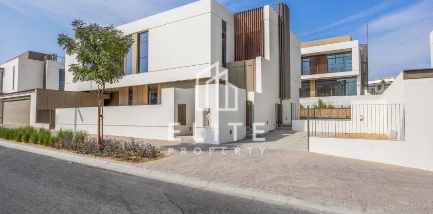 Villa i Dubai, UAE 4 soveværelser № 681773