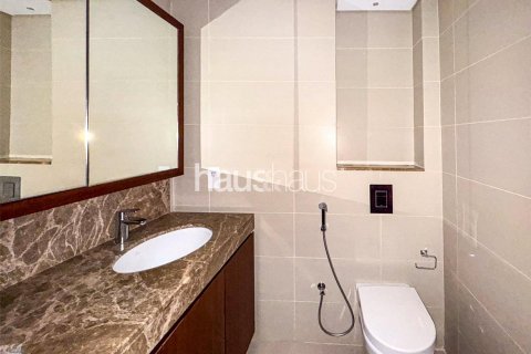 Appartamento in affitto a The Hills, Dubai, EAU 2 camere da letto, 132 mq. № 626862 - foto 15